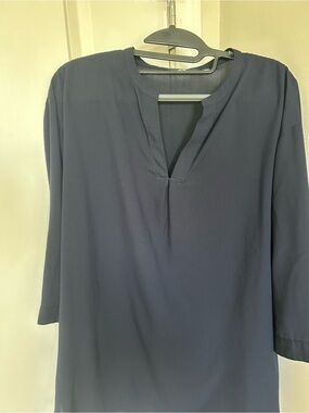 Uniqlo Navy Split V-Neck Tunic Top